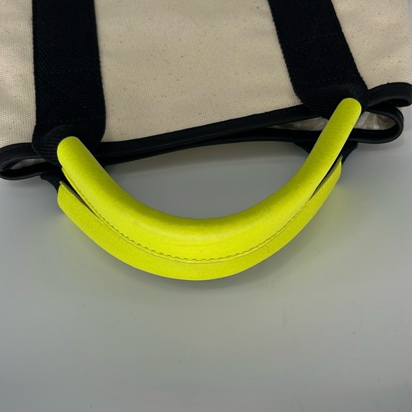 EUC India Hicks Baby Biscayne Bay Canvas & Leather Bag in Sand and Black Combo - Picture 9 of 13